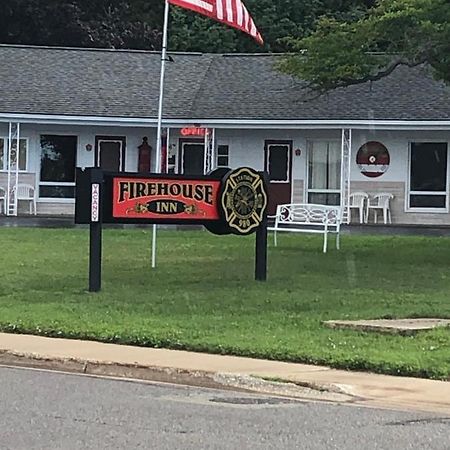 Firehouse Inn 세인트이그나스 외부 사진