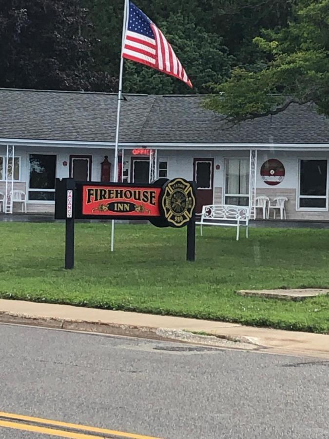 Firehouse Inn 세인트이그나스 외부 사진